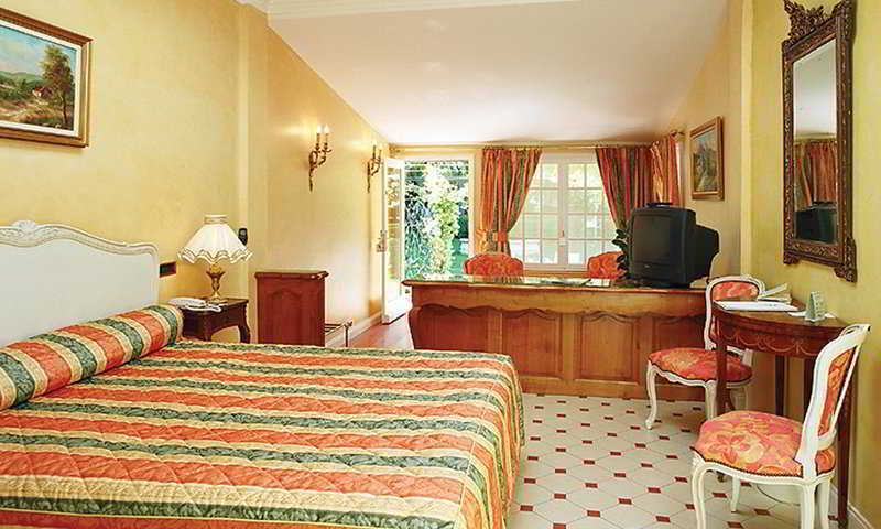 Hostellerie Les Frenes Aviñón Habitación foto